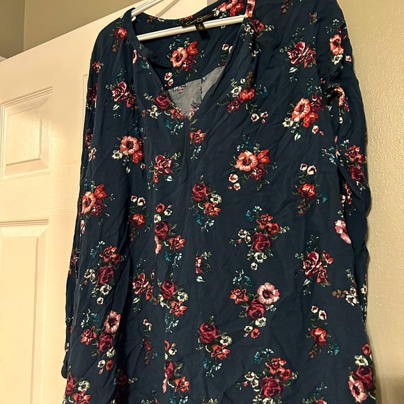 Jessica Simpson large mathernity top - Picture 1 of 5